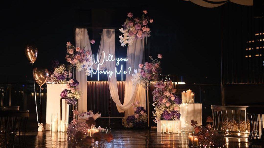 Dekorasi-Bunga-Baleton:-Proposal-hingga-Wedding-Decoration-Impian